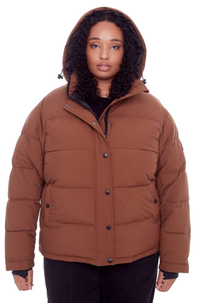 FORILLON PLUS | WOMEN'S VEGAN DOWN (RECYCLED) SHORT QUILTED PUFFER JACKET. MAPLE (PLUS SIZE) - Image 5